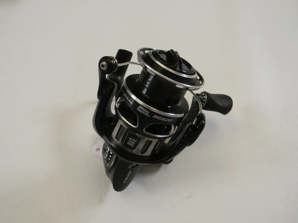 Fashion Revo MGX 30 6.2:1 - Used Spinning Reel - Good Condition Used Spinning Reels