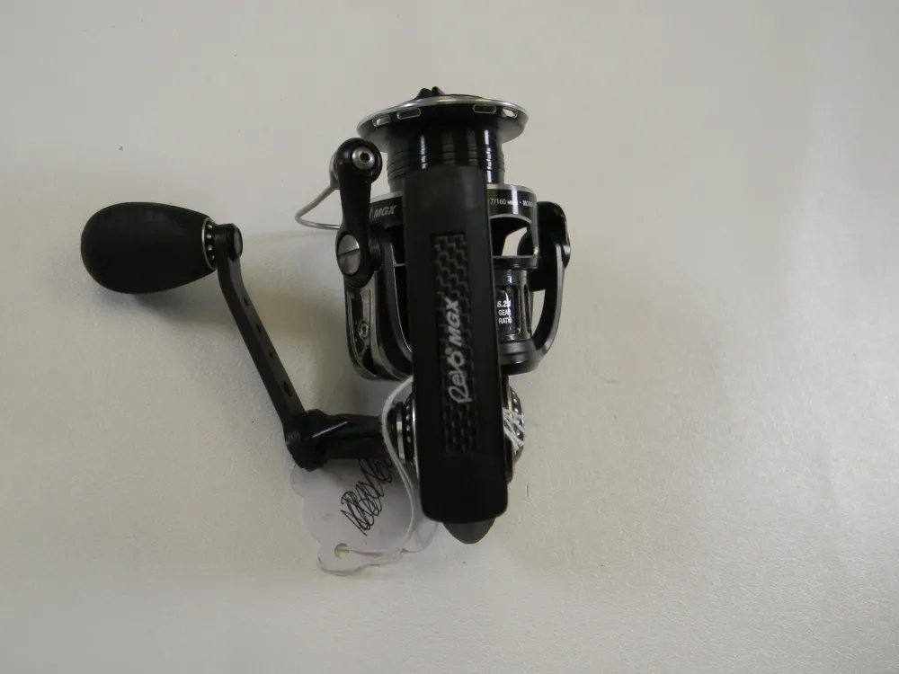 Fashion Revo MGX 30 6.2:1 - Used Spinning Reel - Good Condition Used Spinning Reels