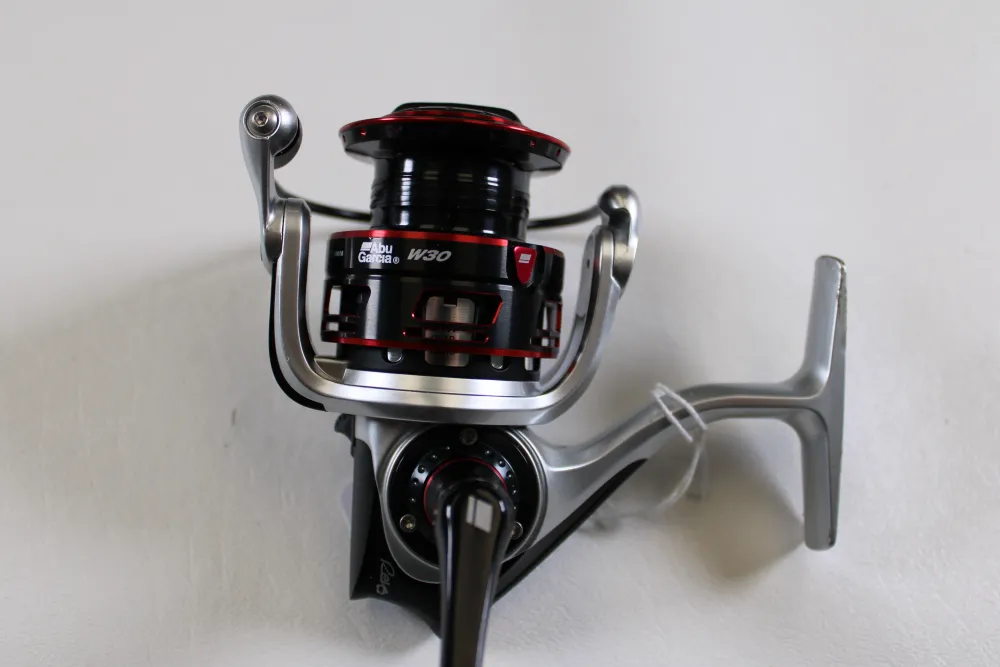 Fashion Revo Winch W30 4.7:1 - Used Spinning Reel - Excellent Condi Used Spinning Reels