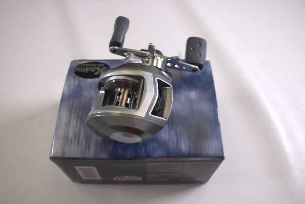 Clearance Abu Garica Revo S-L Gen 1 6.4:1 LH - Used Casting Reel - Excellent Con Used Casting Reels