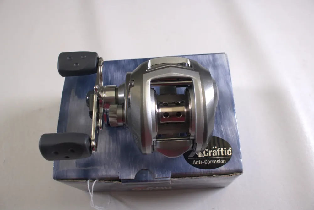 Clearance Abu Garica Revo S-L Gen 1 6.4:1 LH - Used Casting Reel - Excellent Con Used Casting Reels