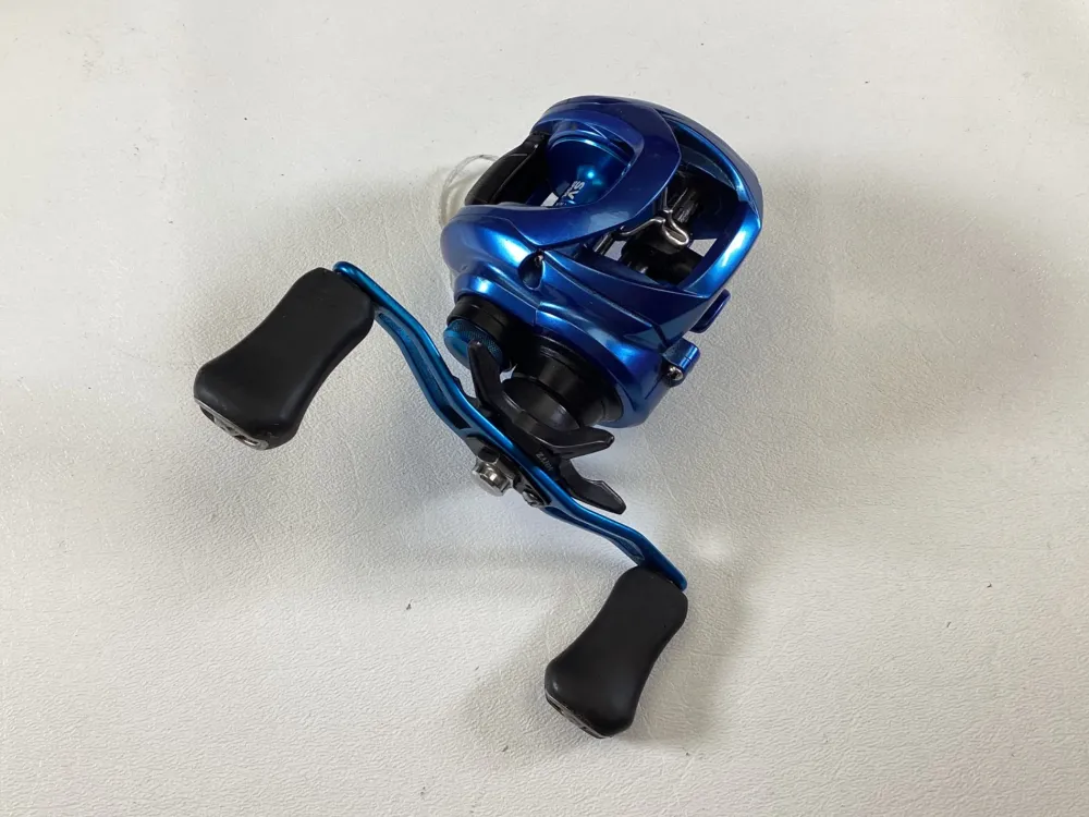 Outlet Coastal TWS CLSVTW150HS Used Casting Reel - Very Good Condition Used Casting Reels