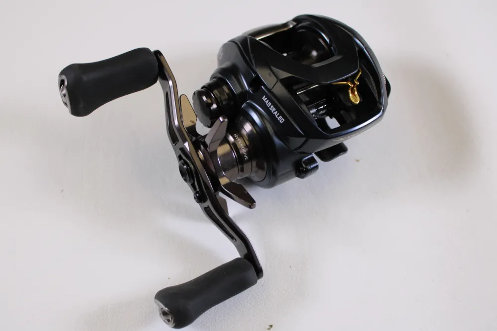 New Steez A 100 STZ100XH 8.5:1 RH - Used Casting Reel - Very Good Co Used Casting Reels