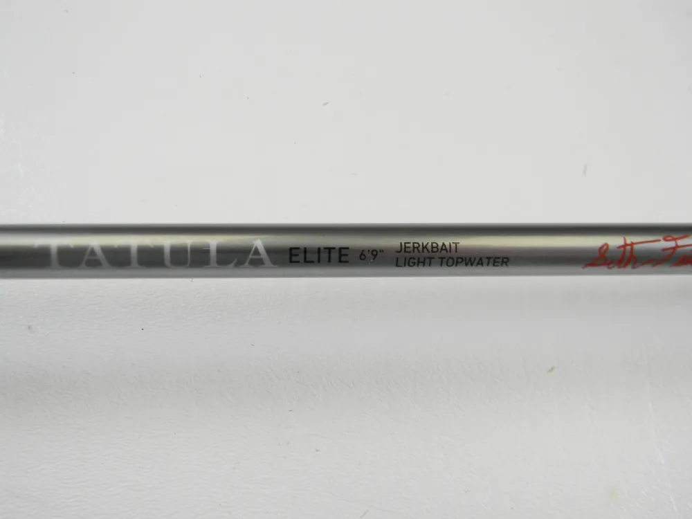Fashion Tatula Elite TAEL691MLRB Jerkbait Light Topwater 6'9" Medium Lig Used Casting Rods