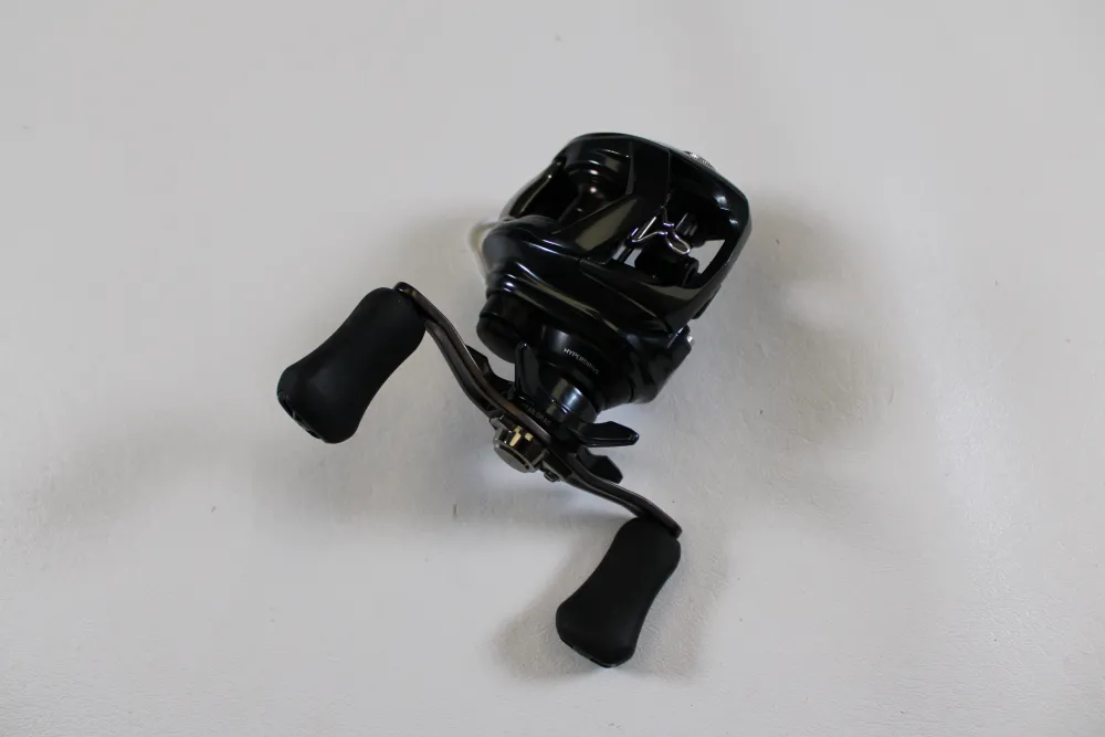 Outlet Tatula SV 70 TTUSV70XH Used Casting Reel - Excellent Condition Used Casting Reels