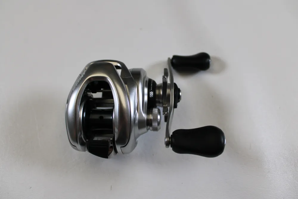 Best Metanium MGL 150 6.2:1 Gear Ratio - Used Casting Reel - Very G Used Casting Reels
