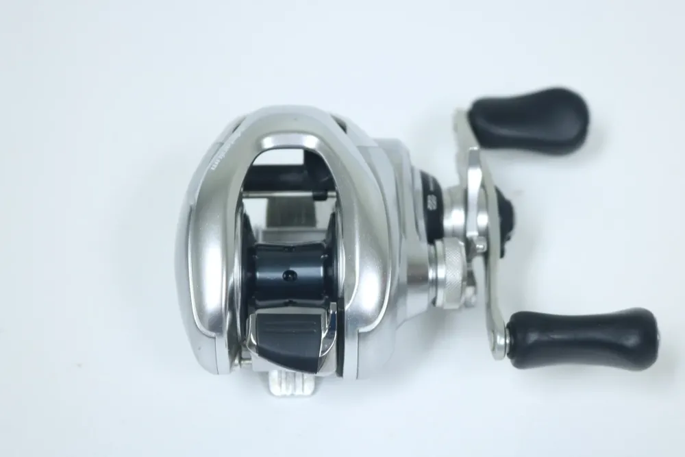 Best Metanium MGL METMGL150HG 7:4:1 Right Handed-Casting Reel-Very Used Casting Reels