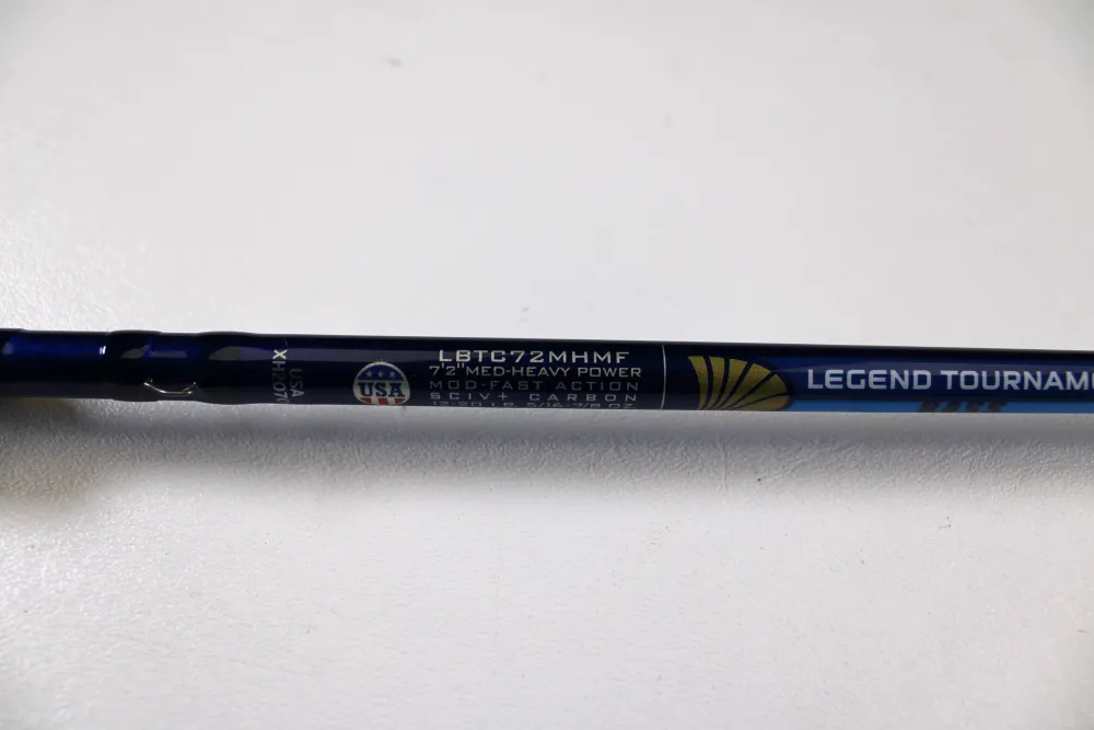 Outlet Legend Tournament Bass LBTC72MHMF Finesse Carbon Cranker 7'2 Used Casting Rods